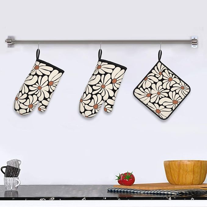 Boho Floral Pot Holders and Oven Mitts Set, Cute Black and Beige Kitchen Mitts for Oven,Non Slip Heat-Resistant Vintage Baking Gloves Hot Pads, Baking Gifts for Women