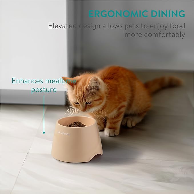 Navaris Elevated Dog Slow Feeder Bowl - Suitable for Wet & Dry Food - Dog & Cat Bowl to Slow Down Feeding - Large Puppy Bowls - Anti-Slip, Easy to Clean - Peach