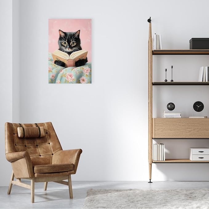 Vintage Cute Cat Canvas Wall Art Funny Cat Covered With Quilt Reading A Book Poster Trendy Cat Lovers Animal Aesthetic Prints Painting For Girls Room Bedroom Dorm Wall Decor 24x36in Framed