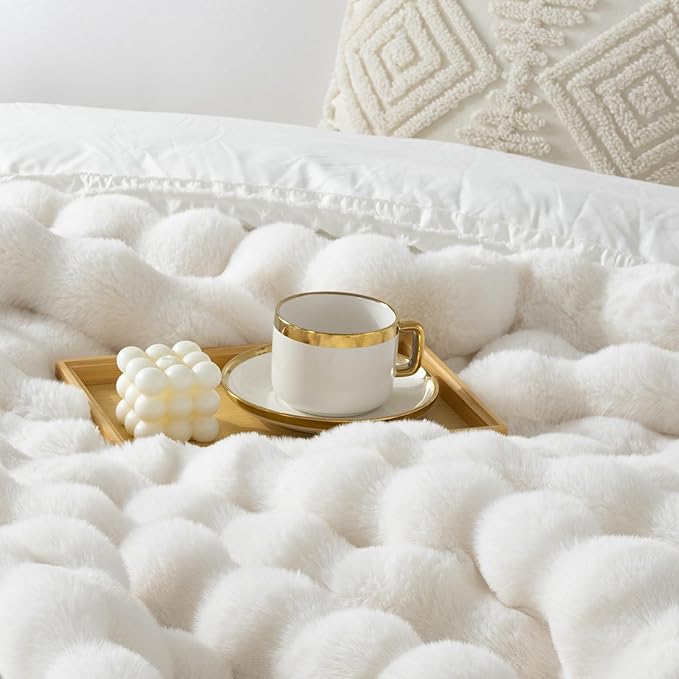 Touchat Luxury 1000GSM Faux Rabbit Fur Throw Blanket, Super Heavy Warm Cozy Blankets for Couch Bed Sofa, Bubble Plush Fuzzy Elegant Soft Reversible Mink Blanket for Living Room Bedroom, Cream White
