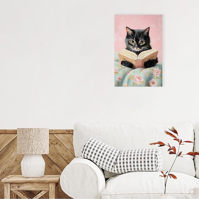 Vintage Cute Cat Canvas Wall Art Funny Cat Covered With Quilt Reading A Book Poster Trendy Cat Lovers Animal Aesthetic Prints Painting For Girls Room Bedroom Dorm Wall Decor 12x16in Framed
