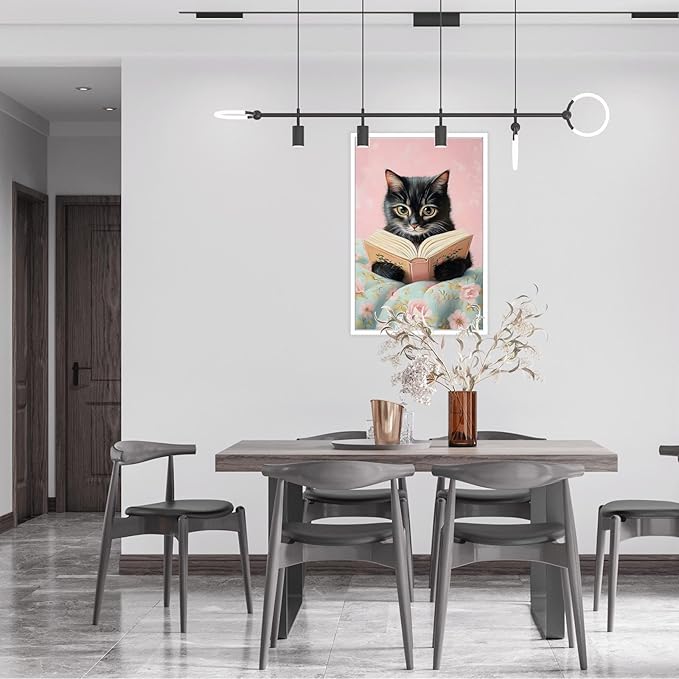 Vintage Cute Cat Canvas Wall Art Funny Cat Covered With Quilt Reading A Book Poster Trendy Cat Lovers Animal Aesthetic Prints Painting For Girls Room Bedroom Dorm Wall Decor 16x24in Unframed