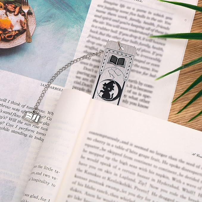 Cat Bookmark for Women, Zinc Alloy Funny Kitten Bookmarks with Book Pendent Cute Animals Book Marker Reading Accessories for Cat Lovers