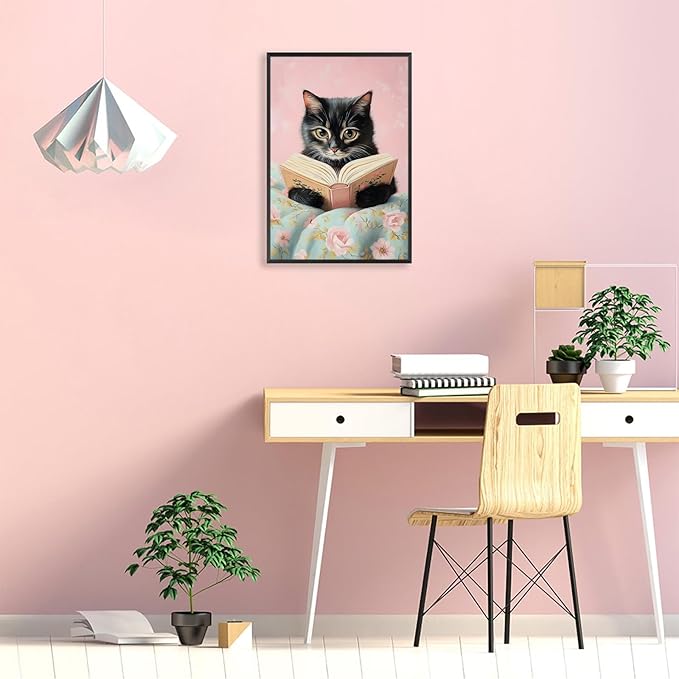 Vintage Cute Cat Canvas Wall Art Funny Cat Covered With Quilt Reading A Book Poster Trendy Cat Lovers Animal Aesthetic Prints Painting For Girls Room Bedroom Dorm Wall Decor 16x24in Framed