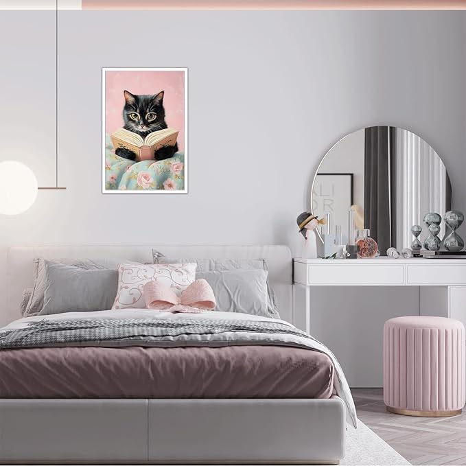 Vintage Cute Cat Canvas Wall Art Funny Cat Covered With Quilt Reading A Book Poster Trendy cat Lovers Animal Aesthetic Prints Painting For Girls Room Bedroom Dorm Wall Decor 12x16in Unframed