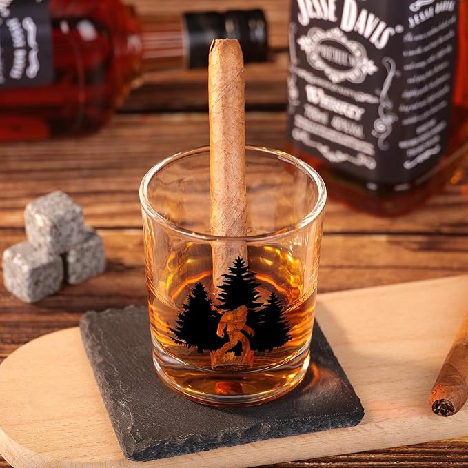 Bigfoot Whiskey Glass - Funny Bigfoot Gifts for Men, Funny Christmas Bourbon Gifts for Men Adults, White Elephant Gag Gift for Man, Big Foot Whiskey Glasses for Man, Christmas Alcohol Gift Ideas