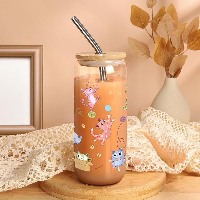 Joeyan Glass Cup with Lid and Straw - 20oz Iced Coffee Cups with Positive Crochet Cat Doll, Cute Cat Glass Tumbler for Smoothie Boba Tea, Cats Lover Gifts for Women, Birthday Mothers Day Gift for Her