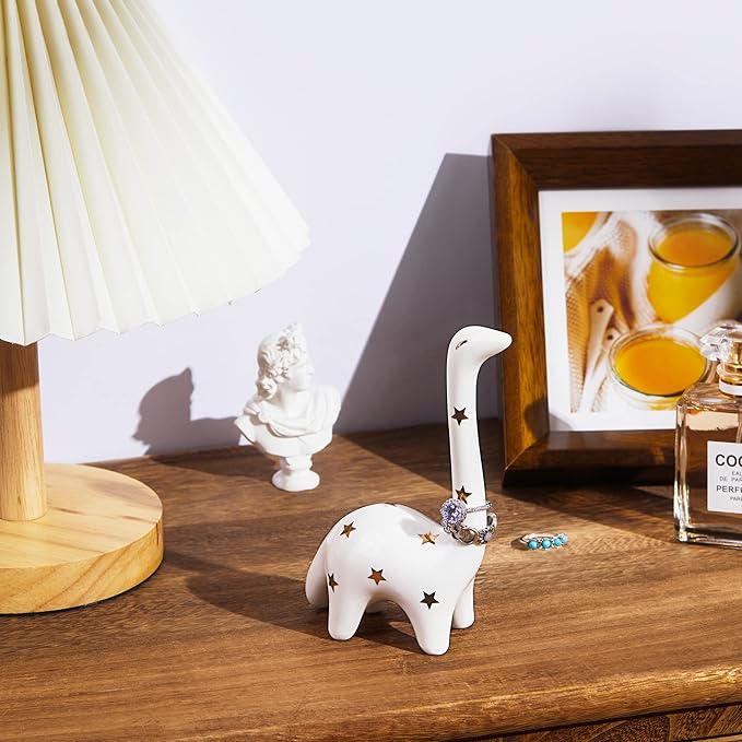 PUDDING CABIN White Dinosaur Ring Holder, Engagement Wedding Ring Stand, Dinosaur Gifts, Cute Preppy Room Decor, Birthday Gifts for Women Her Girls Friends, Bridal Shower Bridesmaid Gifts