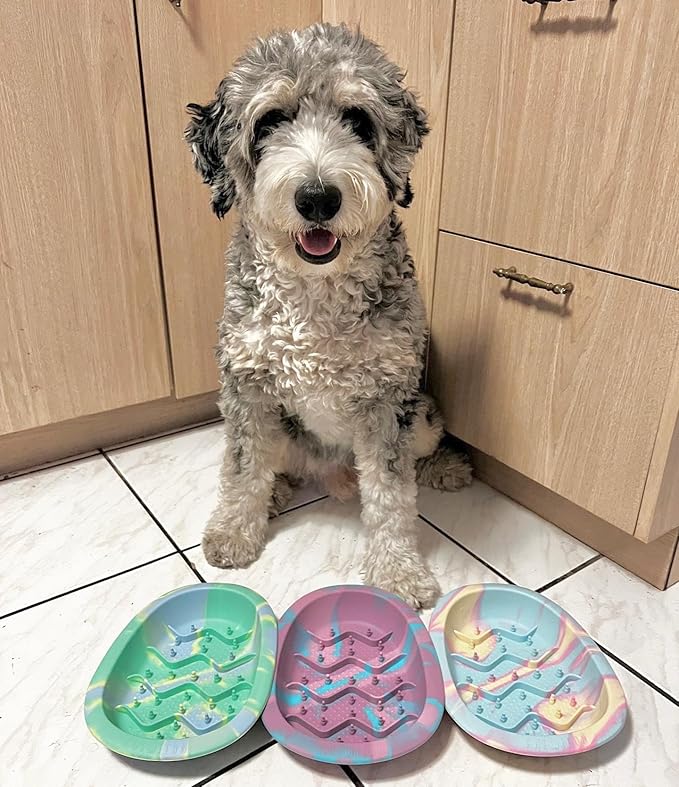 CHEWFFON Easter Dog & Cat Lick Mat Bowls, BPA-Free Silicone Slow Feeder Bowl with Suction Cups, Non Slip Pet Food Bowl Reduces Boredom and Anxiety, Dishwasher Safe, Green