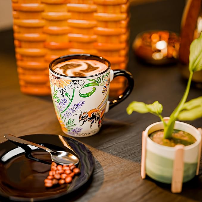 Color Changing Bee Coffee Mug 12oz – Heat Sensitive Ceramic Cup with Floral Reveal – Bee and Sunflower Gifts for Women, Unique Coffee Mugs, Christmas Holiday Gift, Perfect for Coffee, Tea or Cocoa