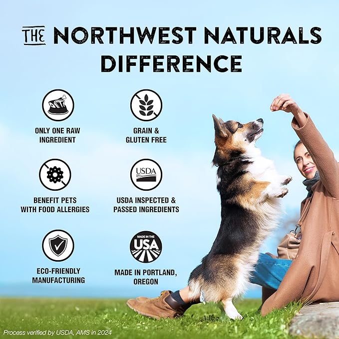 Northwest Naturals Raw Rewards Freeze-Dried Chicken Neck Treats for Dogs and Cats - Whole Neck - Healthy, 1 Ingredient, Human Grade Ingredients, All Natural, Proudly Made in USA, 4 Oz