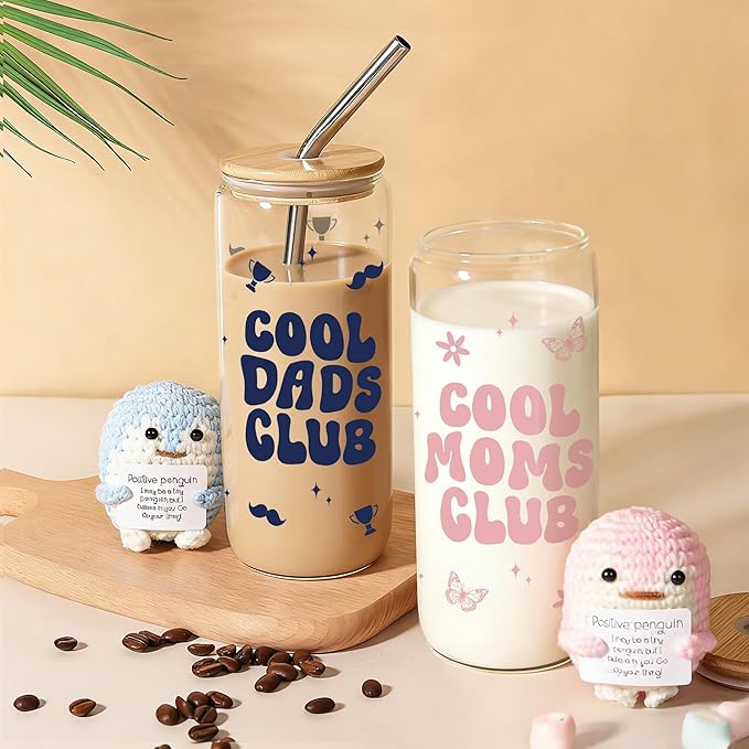 Joeyan Glass Cups with Lids and Straws - 20oz Iced Coffee Cup with Positive Crochet Penguin Doll, Cool Moms Club Glass Tumbler for Smoothie Boba Tea, Birthday Mothers Day Gift for Mom Wife Grandma