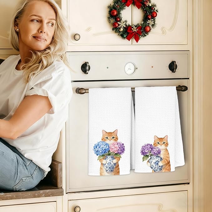 Orange Tabby Cat Hydrangea Kitchen Towels, Cat Lovers Gifts Dish Tea Towels for Kitchen Decor, Chinoiserie Porcelain Floral Kitty Decorative Hand Towel Bathroom Decor, 16x24 Inch Set of 2