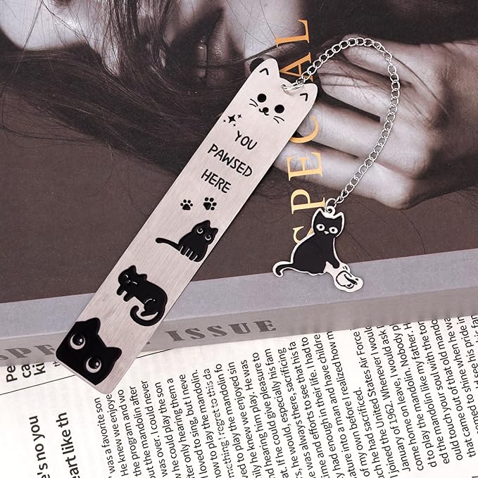 Black Cat Bookmark, Zinc Alloy Aesthetics Silver Metal Bookmark for Reading Lovers Funny Gift Cute Reading Accessories for Men Women Book Enthusiasts (Three Black Cats)
