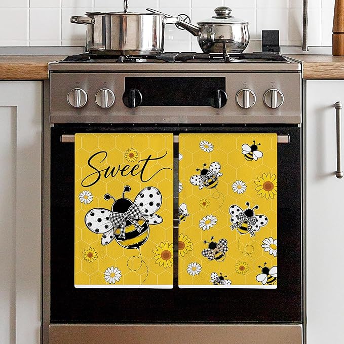 Hexagram Bee Kitchen Towels Set of 2, Bee Gifts for Women, Funny Cute Housewarming Dish Hand Towels for Home Kitchen Decor