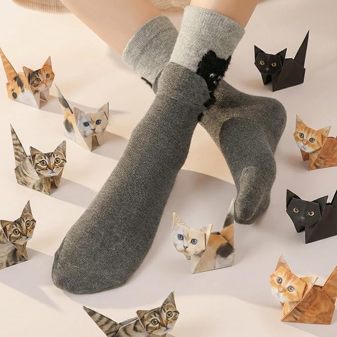 Cat Origami Kit with Socks - 50 Sheets 3D Paper Cat Craft Set, 2 Pairs Novelty Socks, Gift for Cat Lovers
