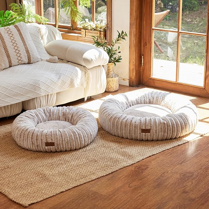 FUKUMARU Small Dog Bed, Gradient Color Donut Dog Beds for Anxious Puppies, 25 inches Calming Orthopedic Dog Beds, Round Pet Beds with Washable Cover, Cute Cat Bed for Indoor Cats, Camel