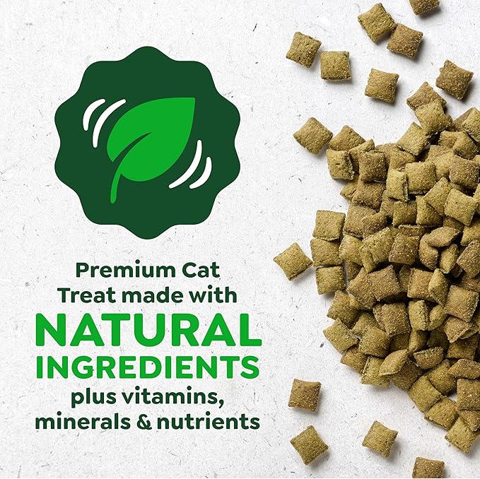 Greenies Cat Treats, Feline Smartbites, Skin & Fur Health, Crunchy and Soft Cat Treats, Chicken Flavor, 16 oz. Tub